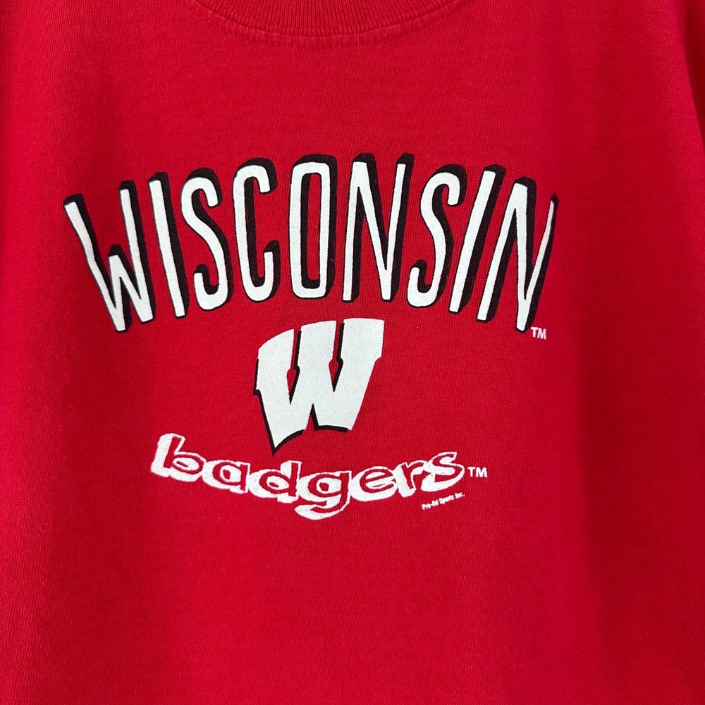 Vintage Wisconsin Badgers Gildan Heavy Cotton Youth T-Shirt Red Y2K 2000s Sm - Picture 3 of 10